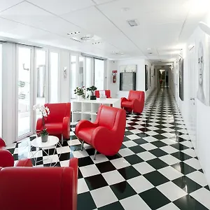 **** Appart hôtel & Urban Padel Italie